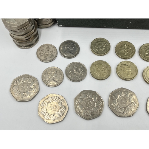 2269 - A cash tin containing a large collection of Elizabeth II decimal coins to include 1986 £2, 50p, ½p, ... 