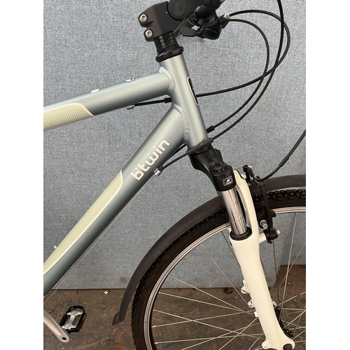 851 - A B'Twin Riverside hybrid bike with Shimano Acer 24 speed gear system