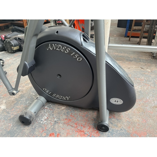 868 - A Horizon fitness cross trainer with digital read out