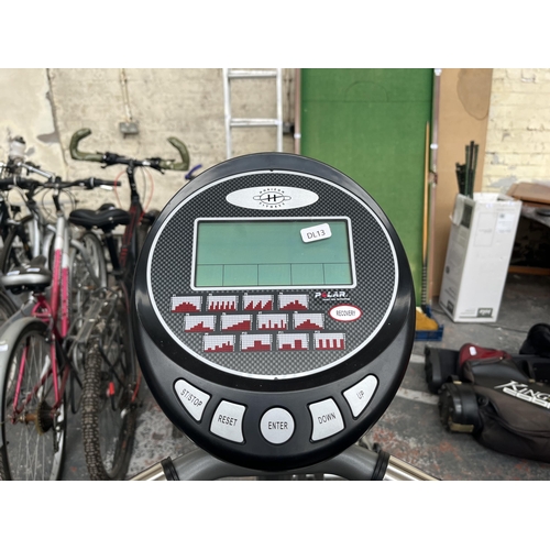 868 - A Horizon fitness cross trainer with digital read out