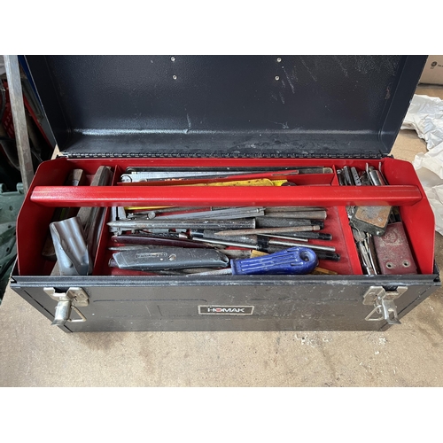 887 - A metal tool chest containing tools