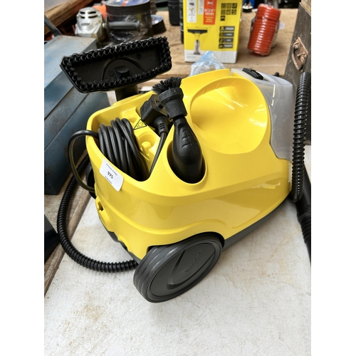 975 - A Kärcher SC4 240v steam cleaner