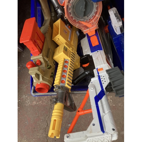 1026 - A large collection of Nerf guns