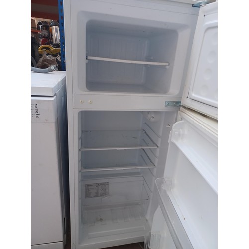 829A - A Currys Essentials upright fridge freezer - 
approx. 115cm high