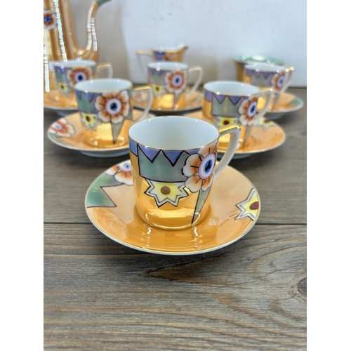 314 - A Noritake lustreware fifteen piece coffee set