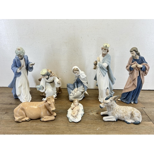 335 - A Nao by Lladro eight piece nativity set