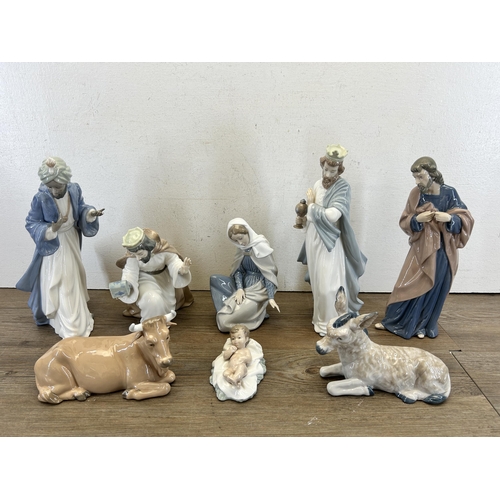 335 - A Nao by Lladro eight piece nativity set