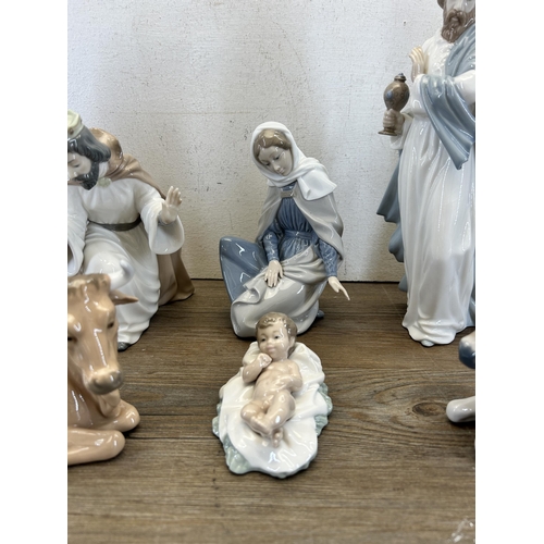 335 - A Nao by Lladro eight piece nativity set