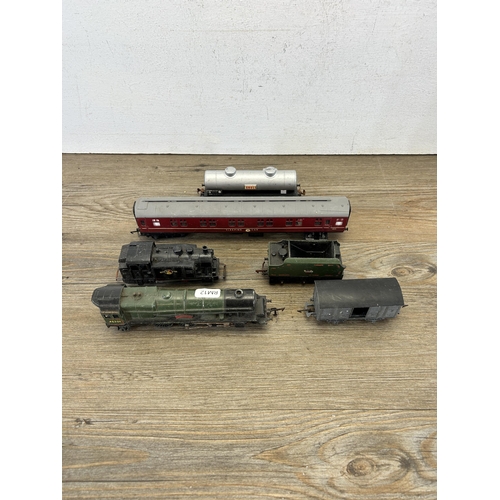 386 - Six pieces of modern railway to include Tri-ang Princess Elizabeth locomotive, Jouef for Playcraft B... 