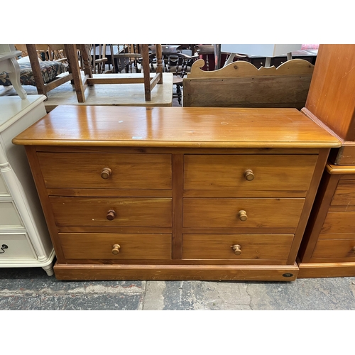 30 - An Ameta Kauri Country chest of six drawers