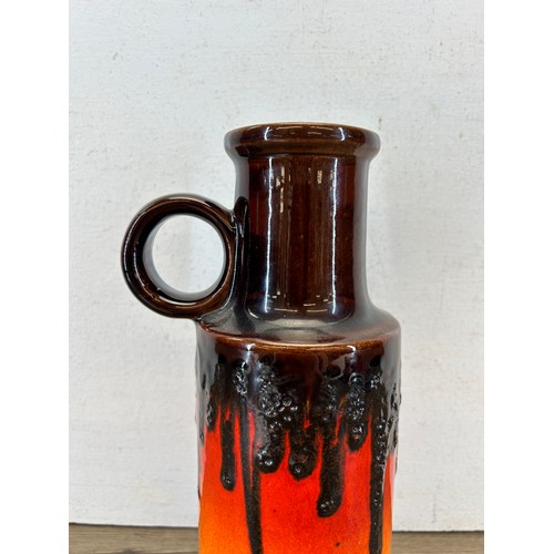 260A - A 1970s Scheurich 401-28 Fat Lava jug