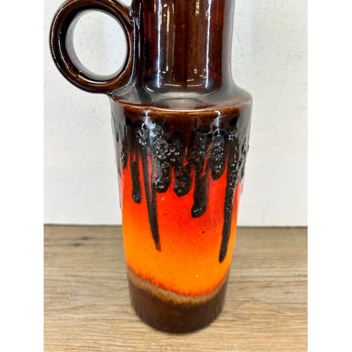 260A - A 1970s Scheurich 401-28 Fat Lava jug