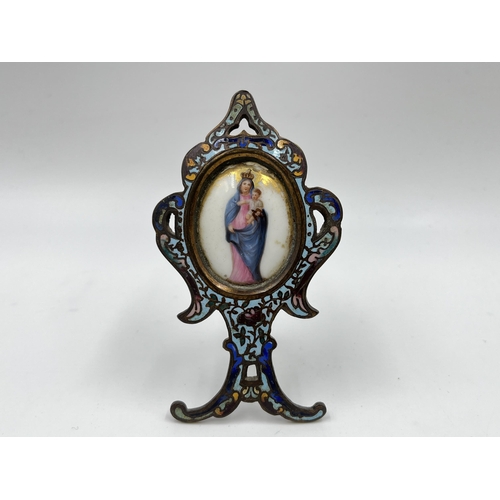 2273 - A 19th century brass and enamel easel back framed porcelain icon painting - approx. 11cm high