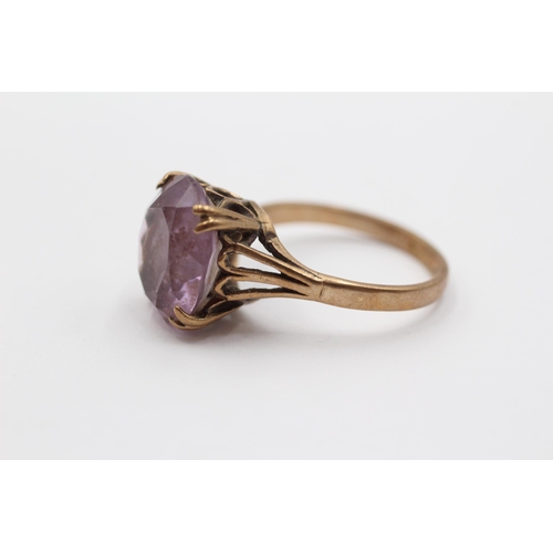 2090 - A 9ct gold amethyst cocktail ring - approx. gross weight 4.6g