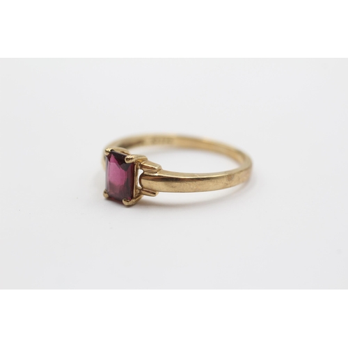 2124 - A 9ct gold amethyst solitaire ring - approx. gross weight 2.5g