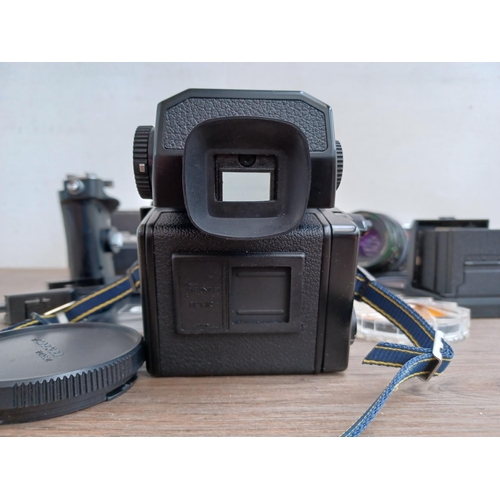 497 - Two cameras, one Zenza Bronica ETRS 4.5x6 medium format leaf shutter SLR with 120 film back, Zenzano... 