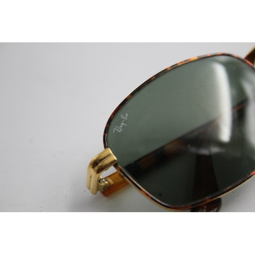 2391 - Two pairs of Ray-Ban sunglasses