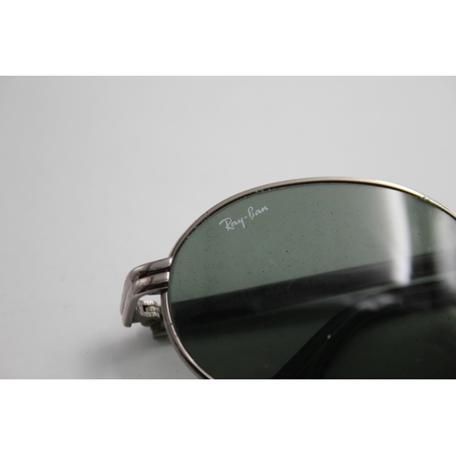 2391 - Two pairs of Ray-Ban sunglasses