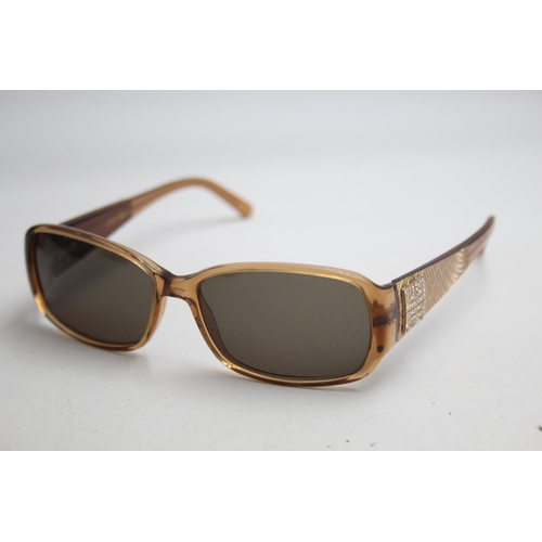 2393 - A pair of Givenchy women's sunglasses