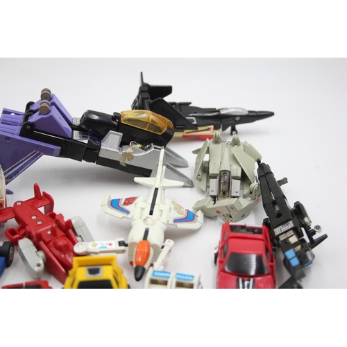 352 - Twelve Transformers toys