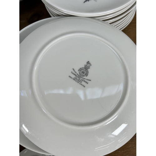 309 - A collection of Royal Doulton Tumbling Leaves dinnerware