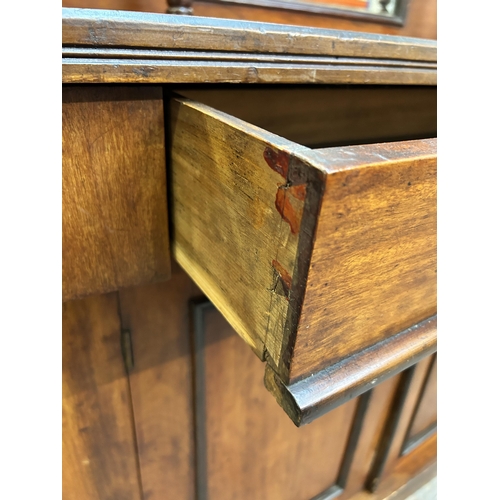 40 - A Victorian mahogany mirror back sideboard with two lower cupboard doors and single drawer