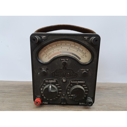 635 - An AVO Limited model 8 universal AVOmeter multimetre