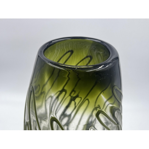 237 - A mid 20th century green and clear glass vase with veined design - approx. 29.5cm high