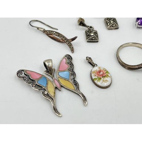 2154 - A collection of silver jewellery to include opal cluster ring, amethyst earrings, butterfly pendant ... 