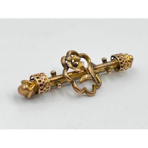 2156 - An antique hallmarked Birmingham 9ct gold pin brooch with base metal pin - approx. gross weight 2.5g