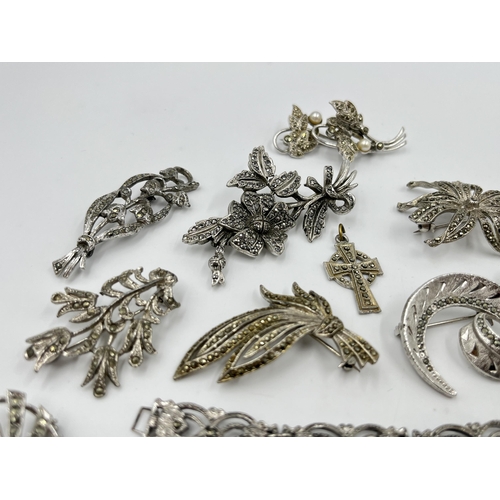 2177 - A collection of vintage marcasite jewellery