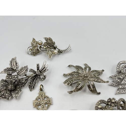 2177 - A collection of vintage marcasite jewellery