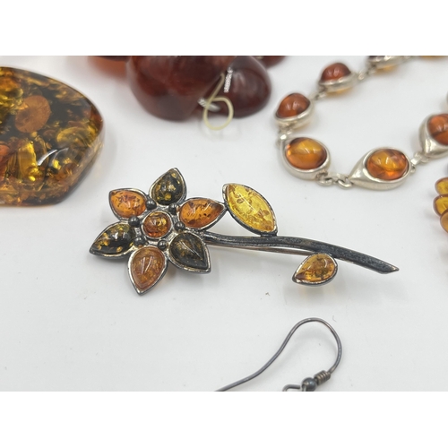 2183 - A collection of vintage amber jewellery to include DAB .925 silver panel bracelet etc.