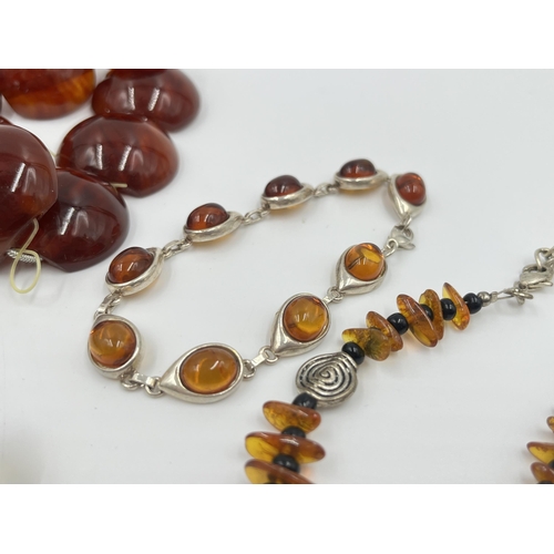 2183 - A collection of vintage amber jewellery to include DAB .925 silver panel bracelet etc.