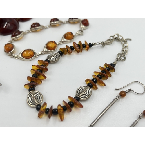 2183 - A collection of vintage amber jewellery to include DAB .925 silver panel bracelet etc.