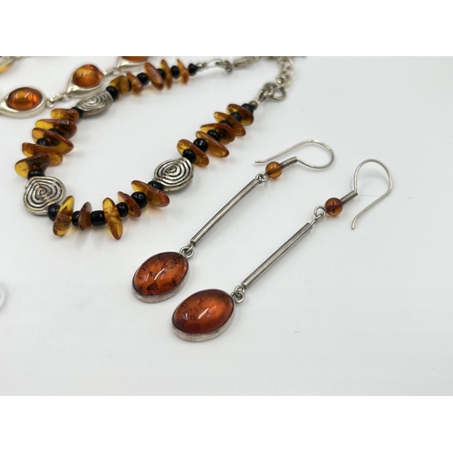 2183 - A collection of vintage amber jewellery to include DAB .925 silver panel bracelet etc.