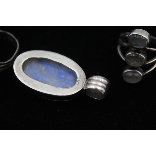 2194 - Four pieces of .925 silver moonstone jewellery - approx. gross weight 34g