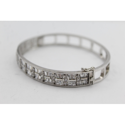 2204 - A .925 silver and CZ statement bangle - approx. gross weight 24g