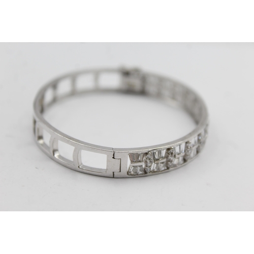 2204 - A .925 silver and CZ statement bangle - approx. gross weight 24g