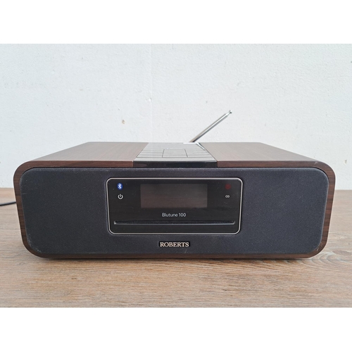 517 - A Roberts Blutune 100 Bluetooth/CD player/DAB/FM radio digital sound system