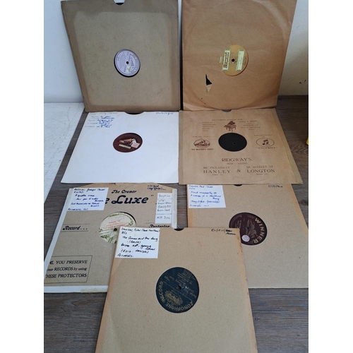 550 - A box containing a collection of shellac records to include antique examples