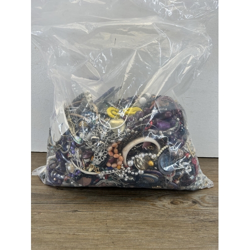 451 - Approx. 10kg of assorted costume jewellery