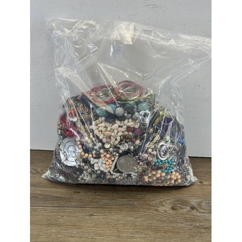 452 - Approx. 10kg of assorted costume jewellery