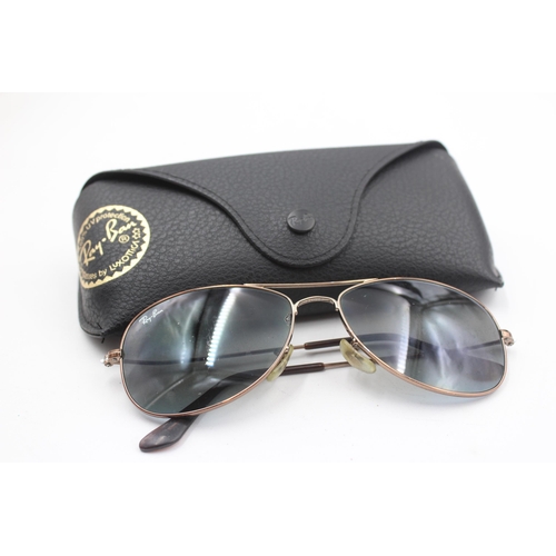 2429 - A pair of Ray-Ban Aviator style sunglasses with case