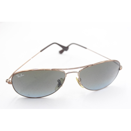 2429 - A pair of Ray-Ban Aviator style sunglasses with case