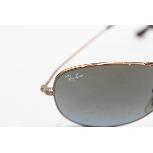 2429 - A pair of Ray-Ban Aviator style sunglasses with case