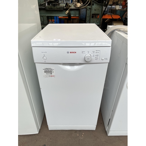 714 - A Bosch Series 2 45cm dishwasher