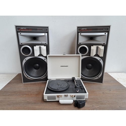 628 - Two items, one Crosley Bluetooth turntable with power supply and a pair of Jano Dynamic D4 speakers