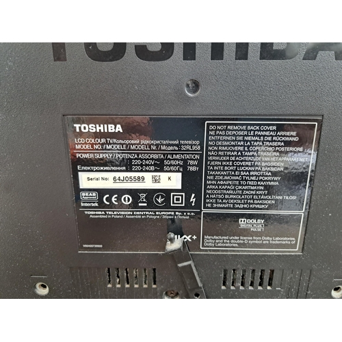 655 - A Toshiba 32RL958 32