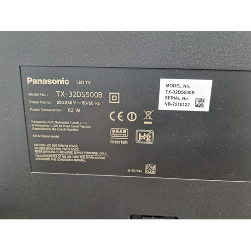 657 - Two Panasonic items, one TX-32DS500B 34